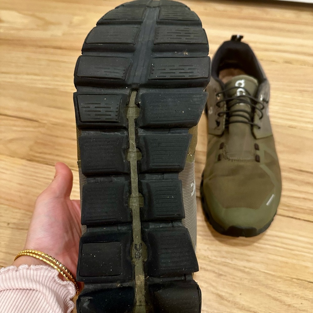On Running Men’s Cloudace Sneakers in Olive/Black - Picture 4 of 4